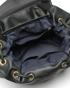 CORTINA POLO STYLE - Zaino nero con finta fibbia sulla patta e stampe multicolor