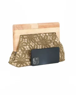 DIVAS - Borsa pochette verde ricamata con stecca in legno