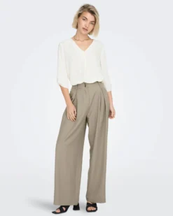 JACQUELINE de YONG - CAMICIA DONNA BIANCA CON SCOLLO A V