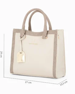 LAURA BIAGIOTTI - Borsa a mano naturale con ciondolo metallico loggato, tracolla removibile