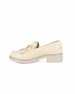 MISS GLOBO - Mocassino beige con morsetto oro e frange