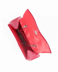 MISS GLOBO - Pochette rossa effetto vernice con patta e dettaglio cuore in strass