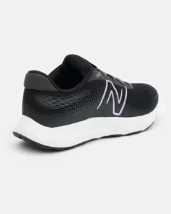 NEW BALANCE - Scarpa da running donna nera in mesh traspirante con intersuola in EVA e logo rosa metallizzato - 520 V8