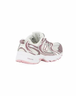 NEW BALANCE -  SNEAKERS KIDS LIFESTYLE BIANCHE CON DETTAGLI FUXIA  E ROSSI DAL 28 AL 35, P5304M1