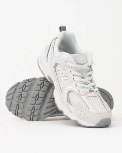 NEW BALANCE -  SNEAKERS KIDS LIFESTYLE BIANCHE CON DETTAGLI ROSA E GRIGI DAL 28 AL 35, P5304AU