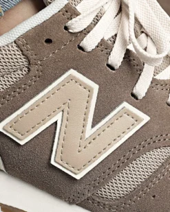 NEW BALANCE -  SNEAKERS LIFESTYLE  MARRONI CON DETTAGLI TAUPE,  M3737WA
