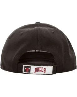 NEW ERA - Cappello chicago bulls nero con strappo posteriore