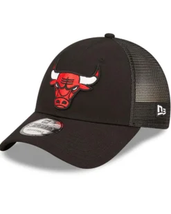 NEW ERA - Cappello nero regolabile con logo pannello posteriore in mesh e logo Chicago Bulls - 9 FORTY