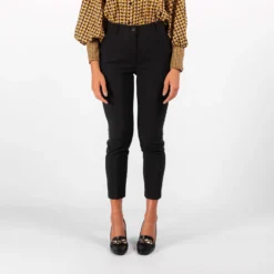 PAQUITA - PANTALONE NERO CON PROFILI CATENA