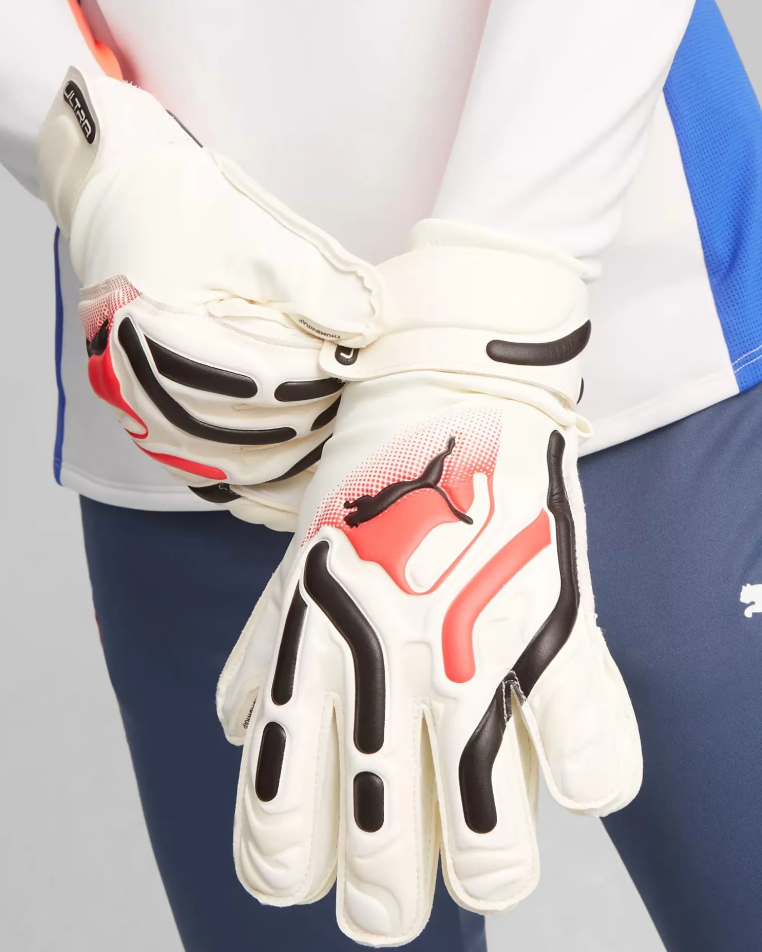 PUMA - Guanti da portiere uomo bianchi e neri con dettagli rossi