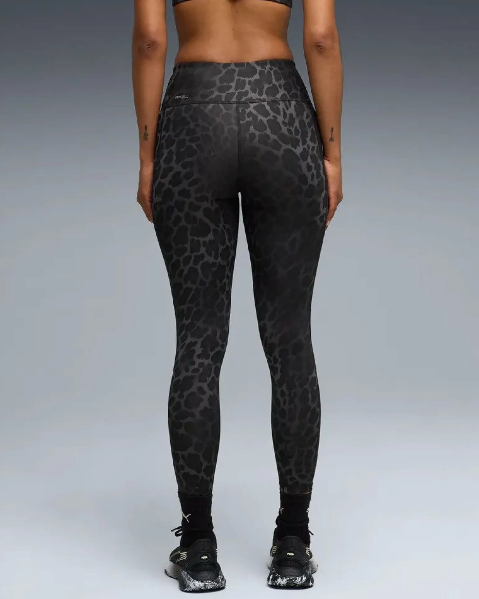 PUMA - LEGGINGS MACULATO NERO E GRIGIO SPOTTED HAZE DA DONNA, 528515-01