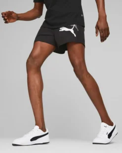 PUMA - Pantaloni corti da uomo neri con logo bianco