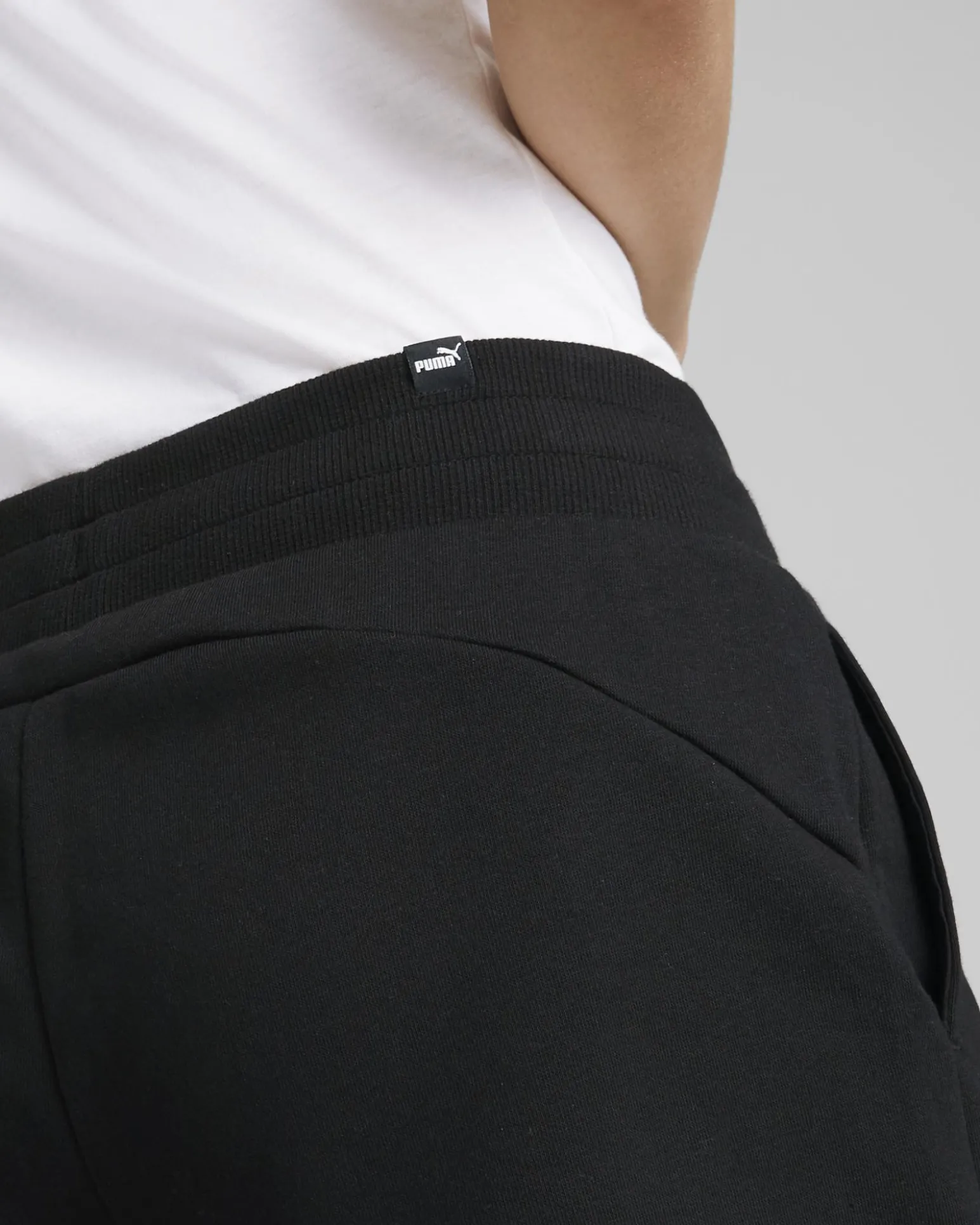 PUMA - SHORT ESS 4" SWEAT BLACK DA DONNA - 586824-01