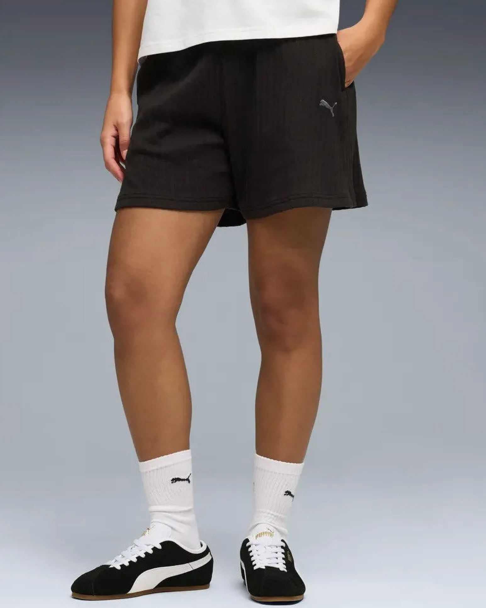 PUMA - SHORT NERO HER HIGH-WAIST 5" DA DONNA, 692390-01