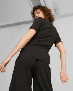 PUMA - T shirt da donna girocollo nera con logo bianco slim fit