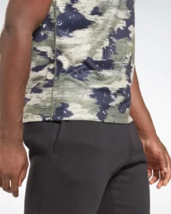 REEBOK-T-SHIRT TRAINING CAMO-HS7758