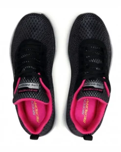 SKECHERS - Fashion Fit - Bold Boundaries - Sneakers nera con dettagli fucsia e  soletta in memory foam