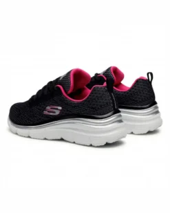 SKECHERS - Fashion Fit - Bold Boundaries - Sneakers nera con dettagli fucsia e  soletta in memory foam