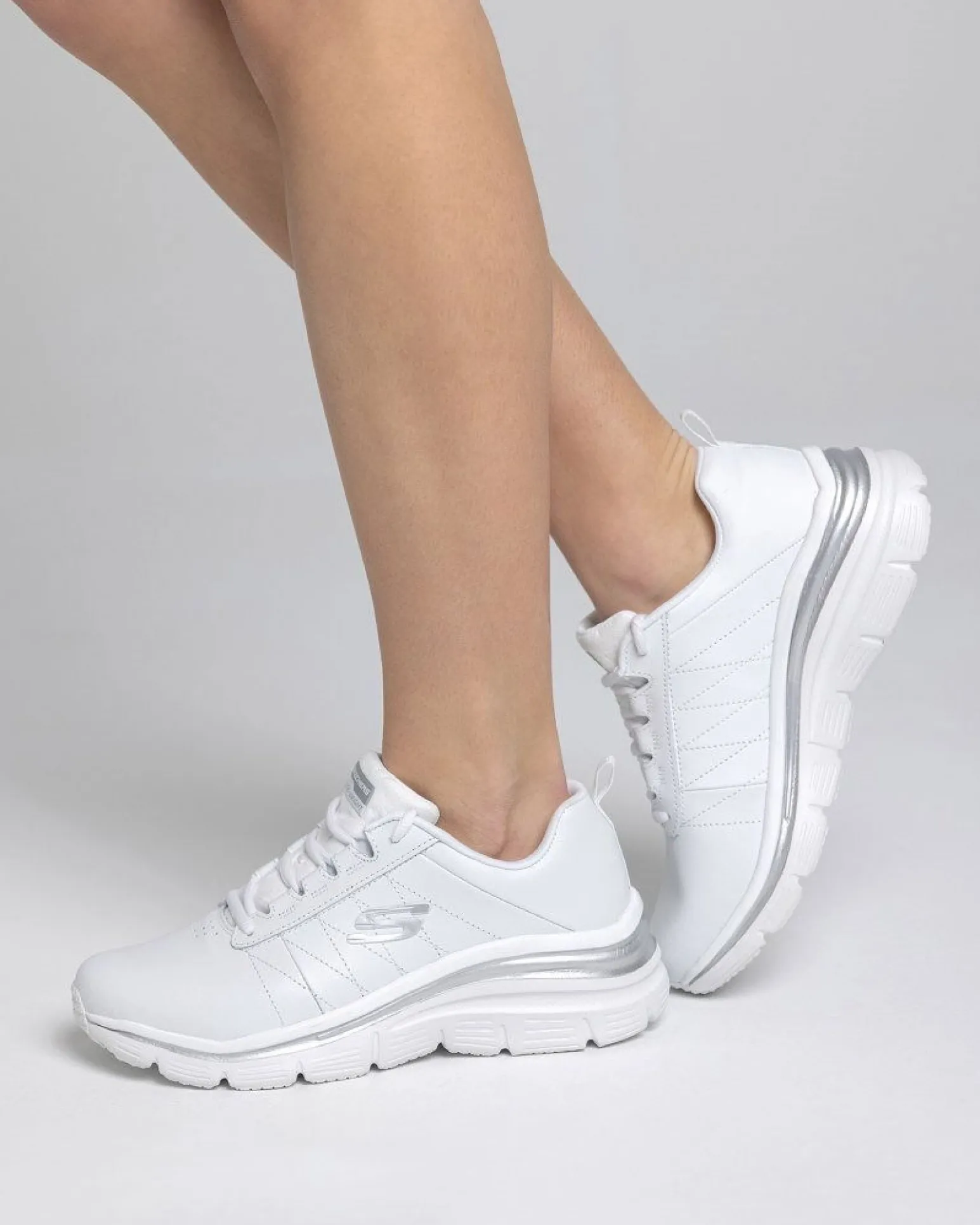 SKECHERS - FASHION FIT - EFFORTLESS - Sneakers bianca con comodo plantare in memory foam