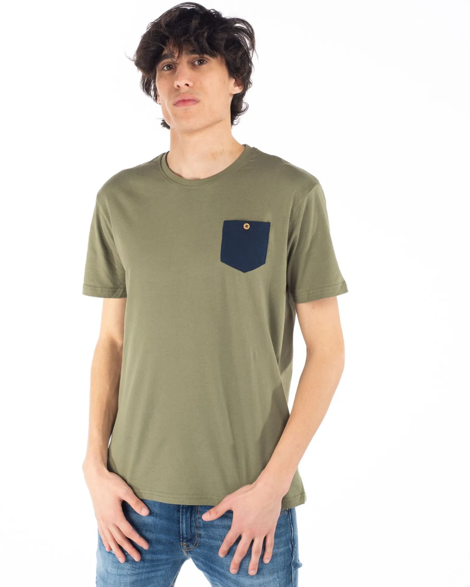 TSHIRT MANICA CORTA CON TASCHINO