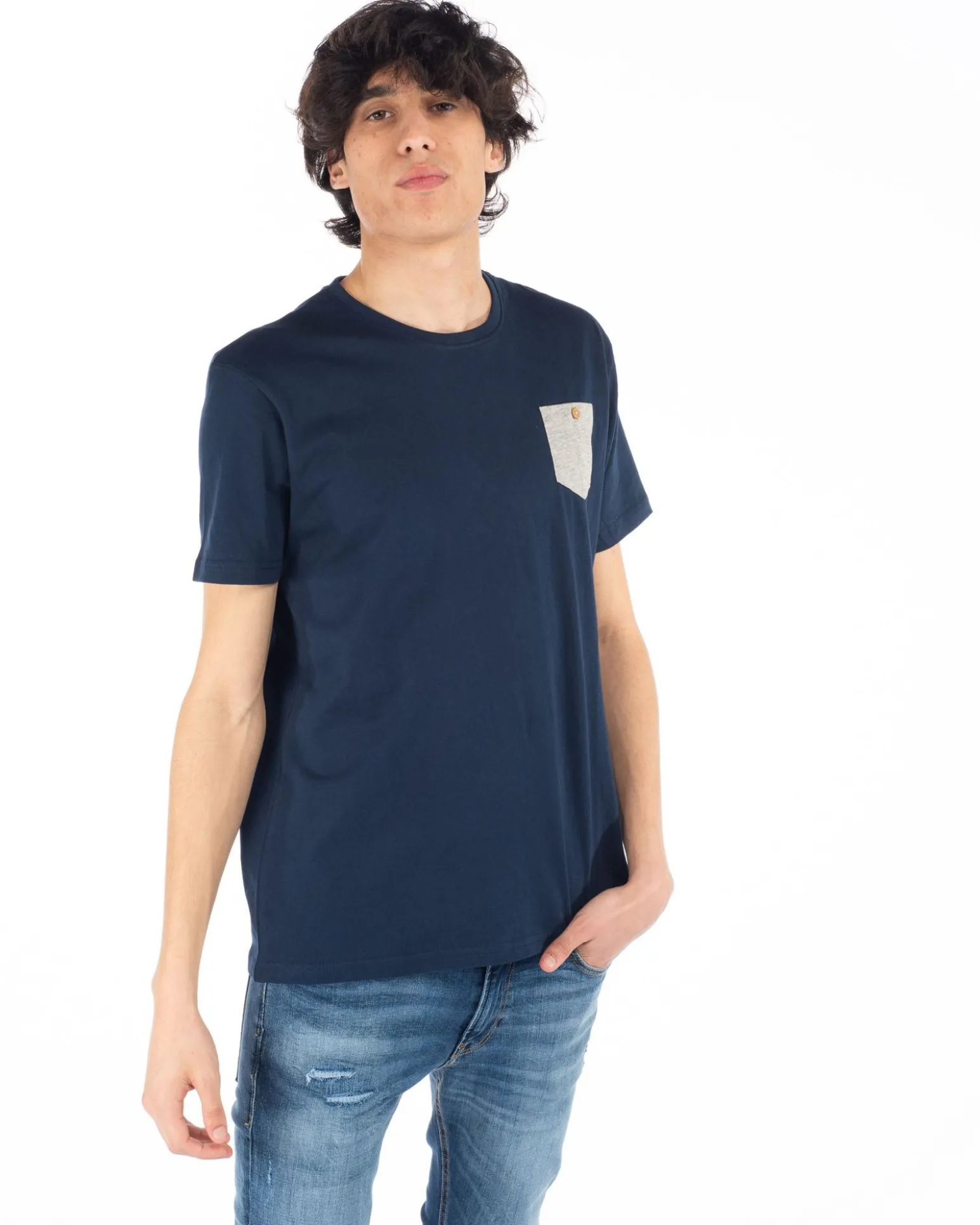 TSHIRT MANICA CORTA CON TASCHINO