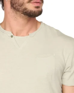 TSHIRT MANICA CORTA SCOLLO V
