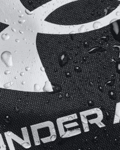 UNDER ARMOR - Borsone nero impermeabile con tasca frontale e logo bianco