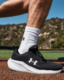 UNDER ARMOUR - SNEAKERS  UA ASSERT 11 NERE DA UOMO, 6006723_0001