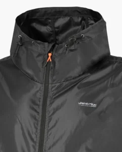 WAIKIKI RUN- K-WAY CON CAPPUCCIO FULL ZIP  UOMO NERO CON DETTAGLI ARANCIONI FLUO - VERANO
