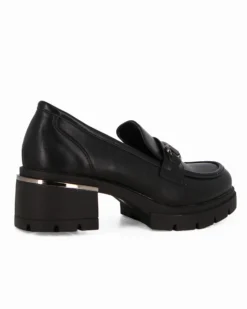 ZOE - Mocassino nero con suola track e morsetto sulla fascia frontale