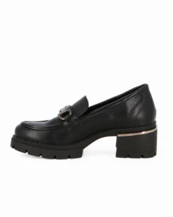 ZOE - Mocassino nero con suola track e morsetto sulla fascia frontale
